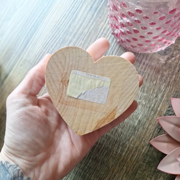 Pink Decor Lot - Picture 5 of 7